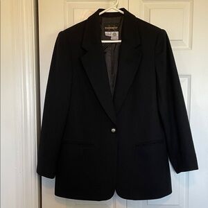 Women’s sz 10 Requirements single button wool blazer-Black-100% pure wool-lined